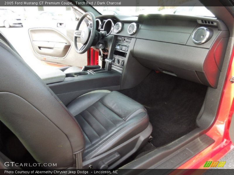  2005 Mustang GT Premium Coupe Dark Charcoal Interior