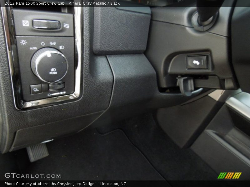 Controls of 2013 1500 Sport Crew Cab