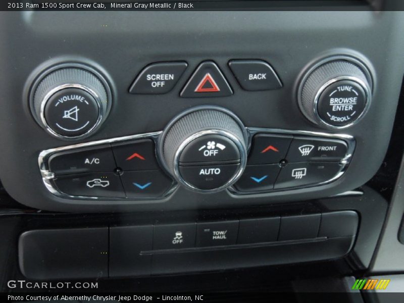 Controls of 2013 1500 Sport Crew Cab
