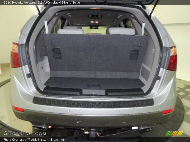 Liquid Silver / Beige 2010 Hyundai Veracruz GLS AWD
