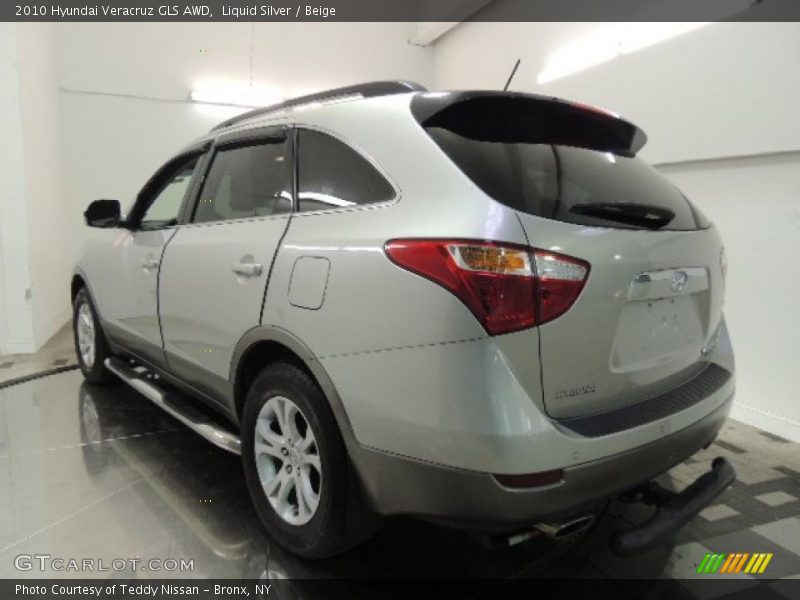 Liquid Silver / Beige 2010 Hyundai Veracruz GLS AWD