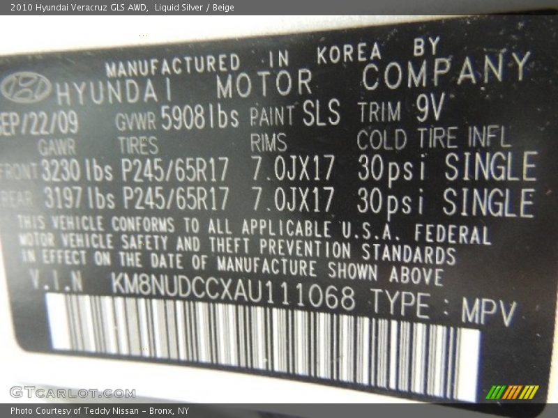 Liquid Silver / Beige 2010 Hyundai Veracruz GLS AWD