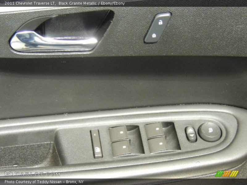 Black Granite Metallic / Ebony/Ebony 2011 Chevrolet Traverse LT
