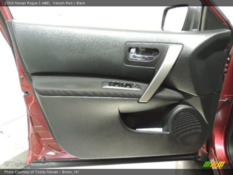Venom Red / Black 2009 Nissan Rogue S AWD
