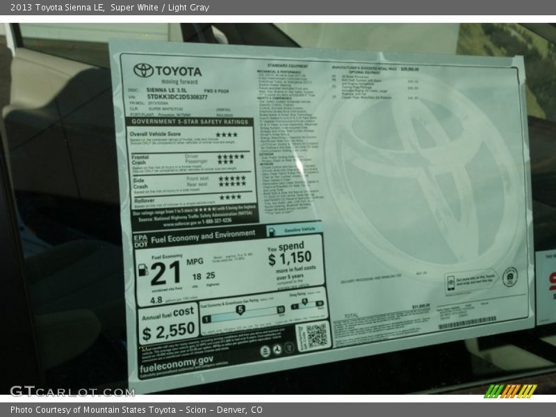 Super White / Light Gray 2013 Toyota Sienna LE