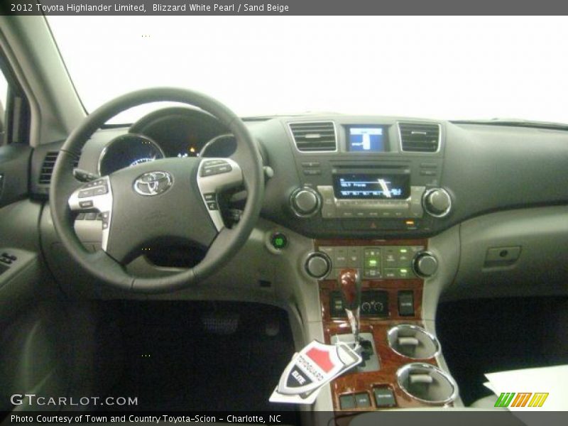 Blizzard White Pearl / Sand Beige 2012 Toyota Highlander Limited