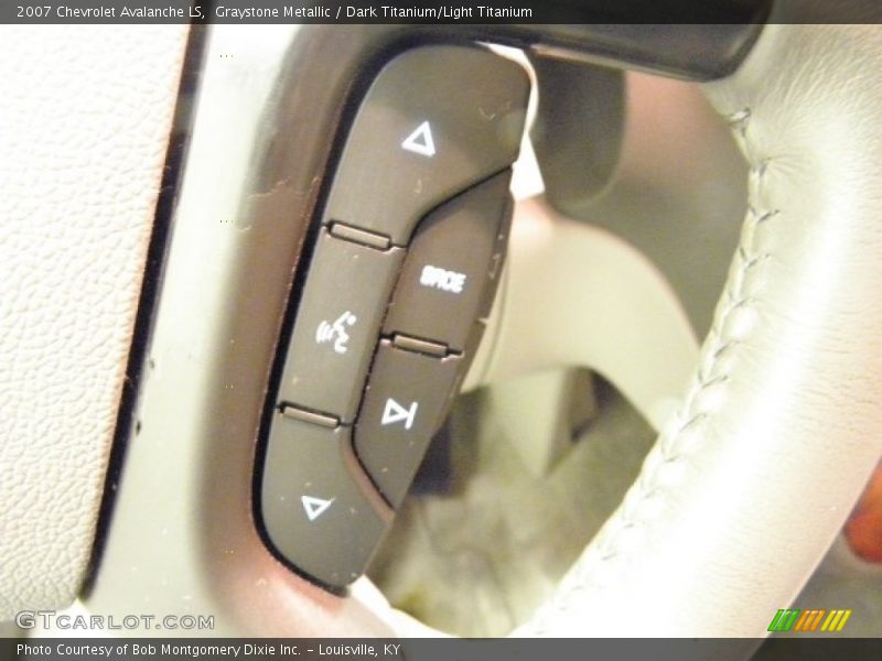 Graystone Metallic / Dark Titanium/Light Titanium 2007 Chevrolet Avalanche LS