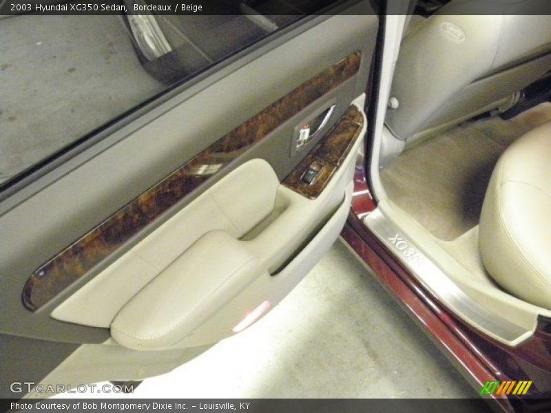Bordeaux / Beige 2003 Hyundai XG350 Sedan
