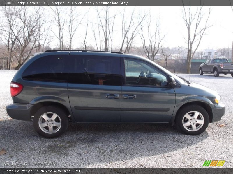 Magnesium Green Pearl / Medium Slate Gray 2005 Dodge Caravan SXT