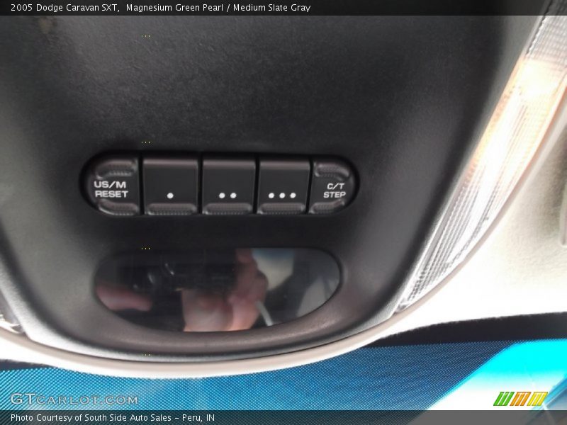 Magnesium Green Pearl / Medium Slate Gray 2005 Dodge Caravan SXT