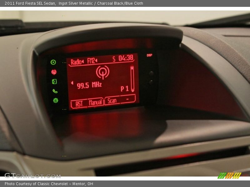 Ingot Silver Metallic / Charcoal Black/Blue Cloth 2011 Ford Fiesta SEL Sedan