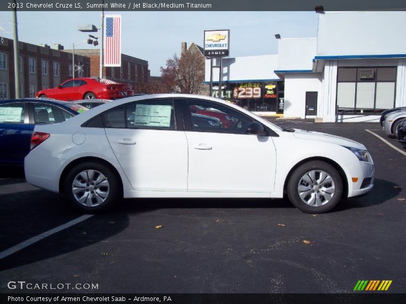 Summit White / Jet Black/Medium Titanium 2013 Chevrolet Cruze LS