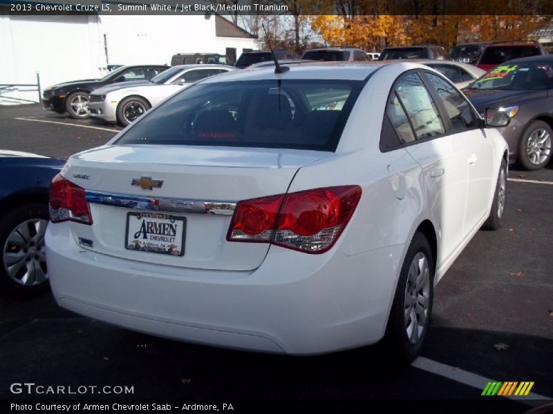 Summit White / Jet Black/Medium Titanium 2013 Chevrolet Cruze LS