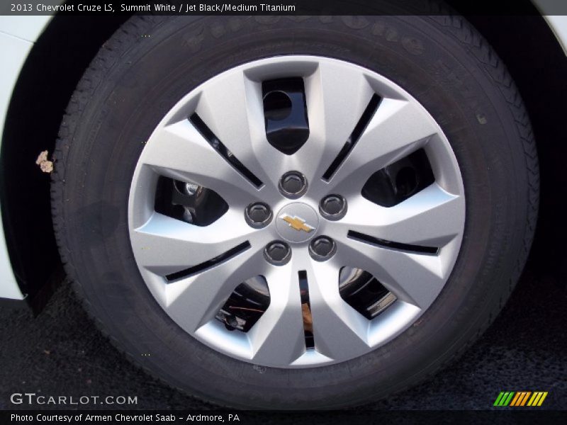 Summit White / Jet Black/Medium Titanium 2013 Chevrolet Cruze LS