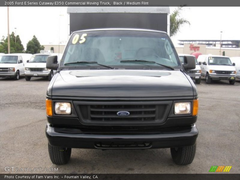 Black / Medium Flint 2005 Ford E Series Cutaway E350 Commercial Moving Truck