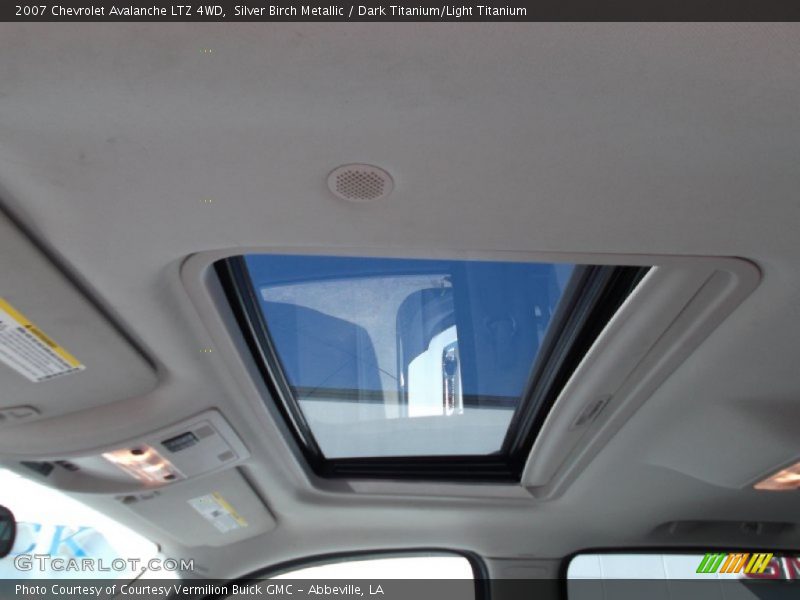 Silver Birch Metallic / Dark Titanium/Light Titanium 2007 Chevrolet Avalanche LTZ 4WD