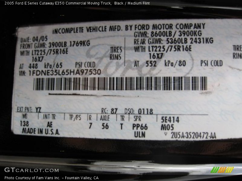 Black / Medium Flint 2005 Ford E Series Cutaway E350 Commercial Moving Truck