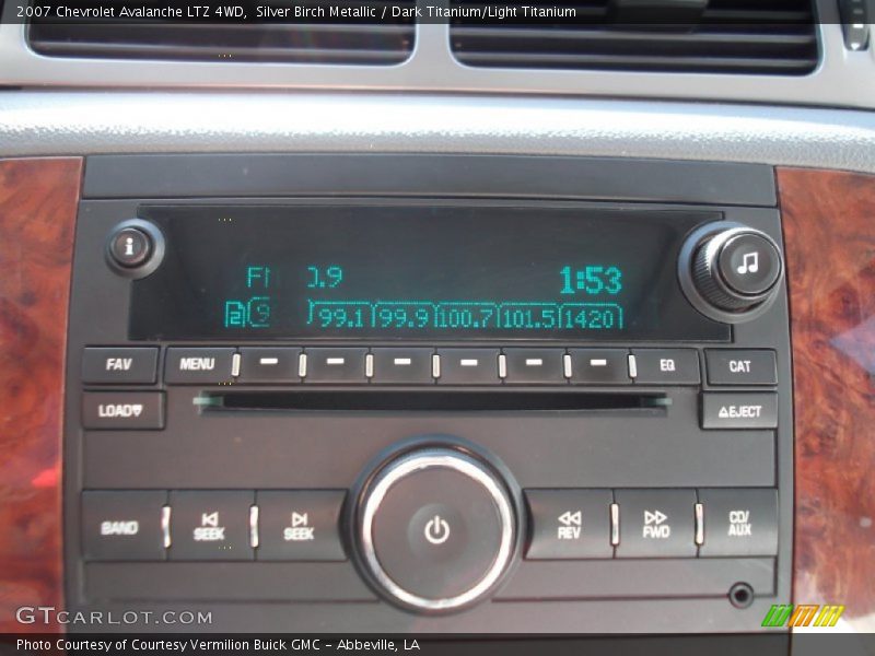 Silver Birch Metallic / Dark Titanium/Light Titanium 2007 Chevrolet Avalanche LTZ 4WD