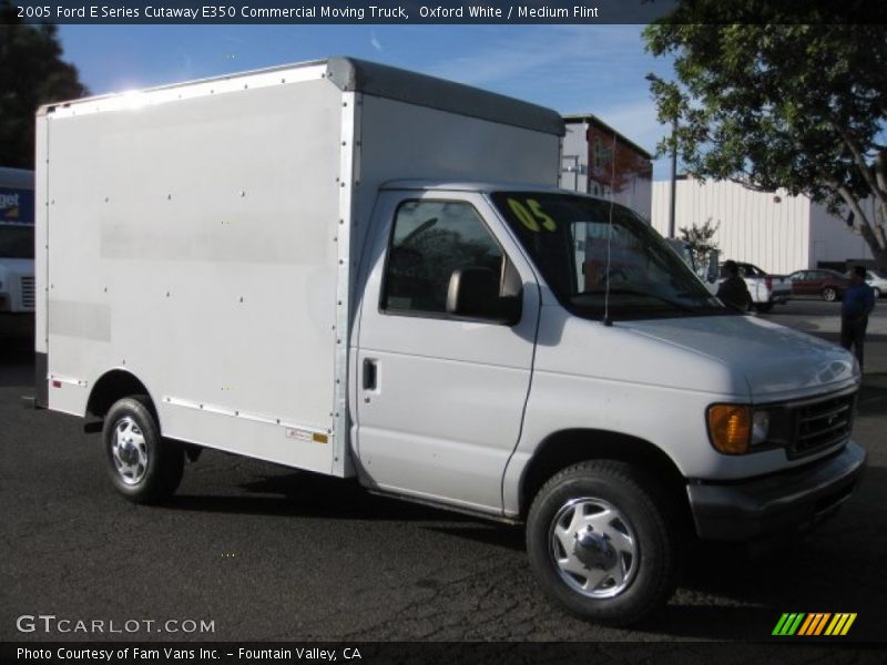  2005 E Series Cutaway E350 Commercial Moving Truck Oxford White