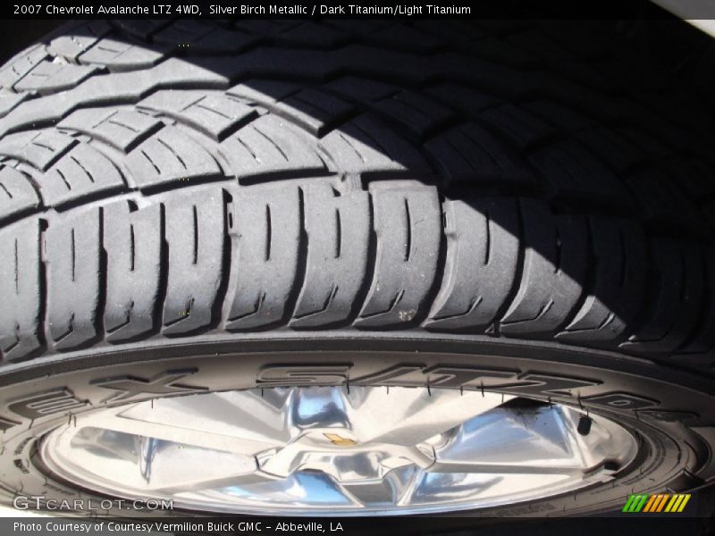 Silver Birch Metallic / Dark Titanium/Light Titanium 2007 Chevrolet Avalanche LTZ 4WD