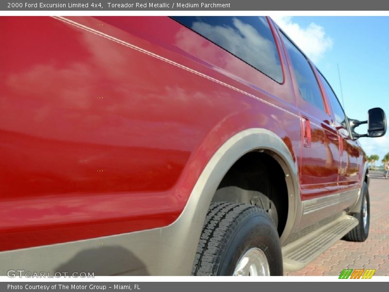 Toreador Red Metallic / Medium Parchment 2000 Ford Excursion Limited 4x4
