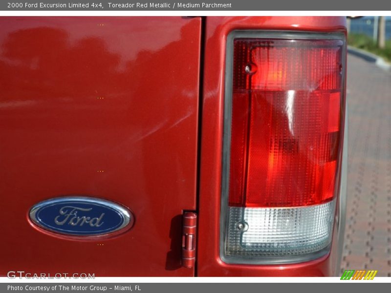Toreador Red Metallic / Medium Parchment 2000 Ford Excursion Limited 4x4