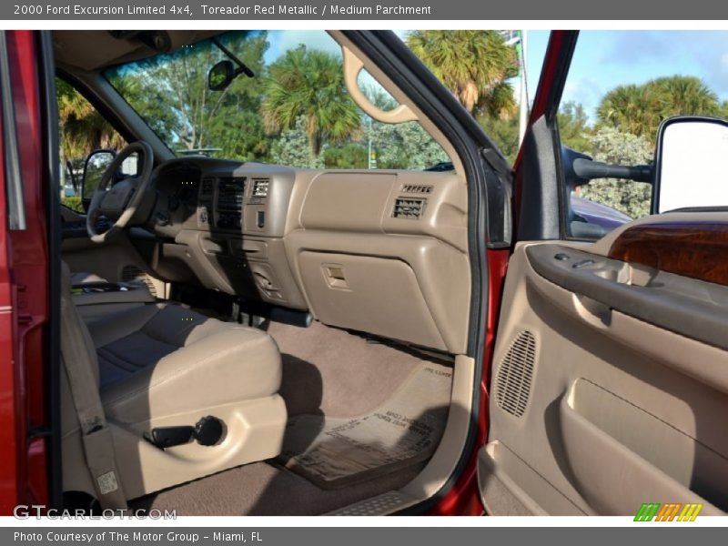 Toreador Red Metallic / Medium Parchment 2000 Ford Excursion Limited 4x4