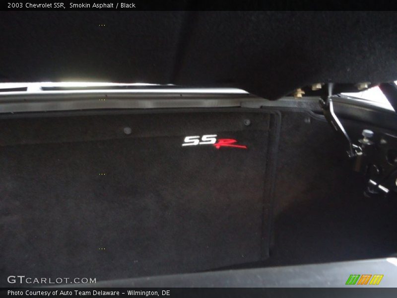 Smokin Asphalt / Black 2003 Chevrolet SSR