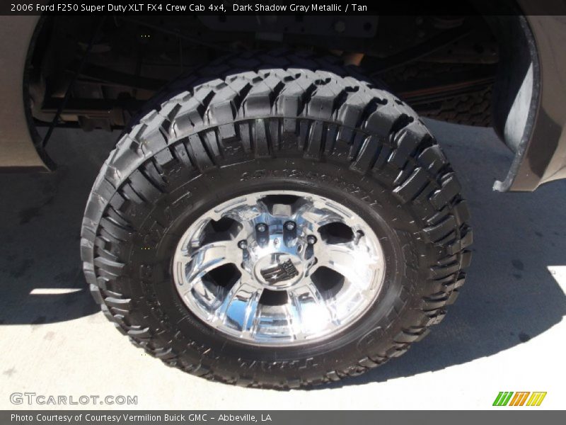 Dark Shadow Gray Metallic / Tan 2006 Ford F250 Super Duty XLT FX4 Crew Cab 4x4