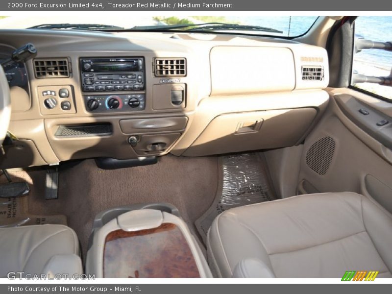 Toreador Red Metallic / Medium Parchment 2000 Ford Excursion Limited 4x4