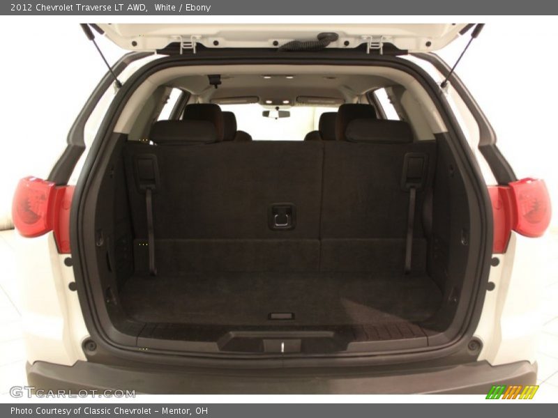 White / Ebony 2012 Chevrolet Traverse LT AWD