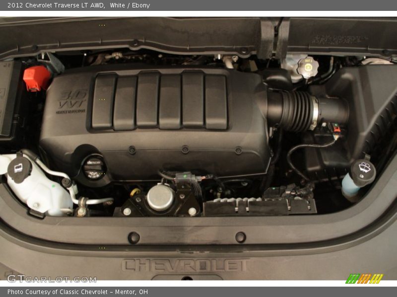 White / Ebony 2012 Chevrolet Traverse LT AWD