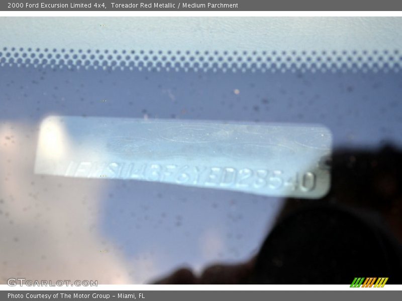 Toreador Red Metallic / Medium Parchment 2000 Ford Excursion Limited 4x4