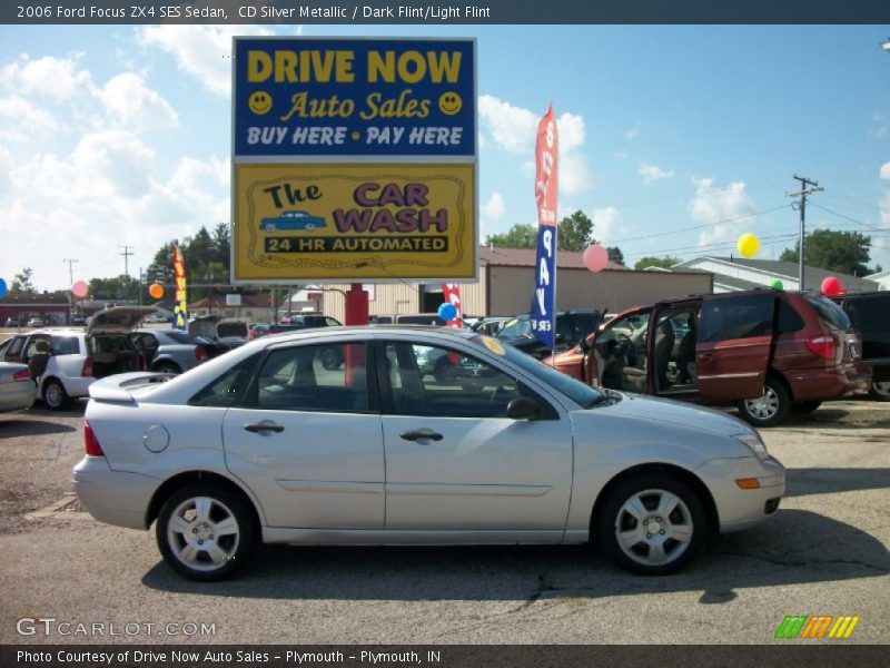 CD Silver Metallic / Dark Flint/Light Flint 2006 Ford Focus ZX4 SES Sedan