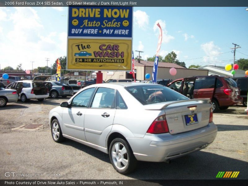 CD Silver Metallic / Dark Flint/Light Flint 2006 Ford Focus ZX4 SES Sedan