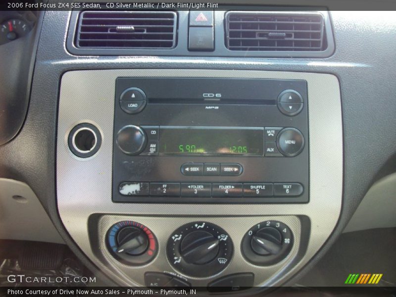 CD Silver Metallic / Dark Flint/Light Flint 2006 Ford Focus ZX4 SES Sedan