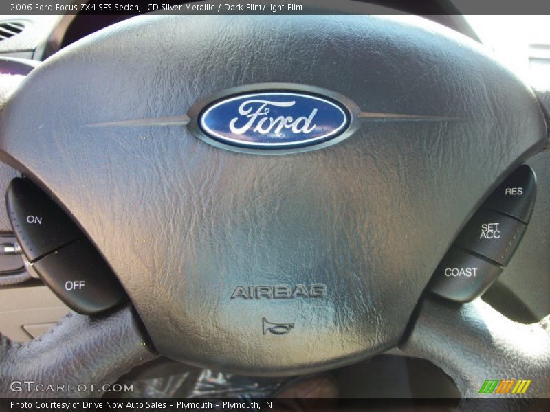 CD Silver Metallic / Dark Flint/Light Flint 2006 Ford Focus ZX4 SES Sedan
