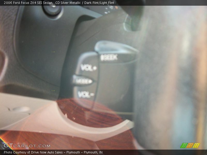 CD Silver Metallic / Dark Flint/Light Flint 2006 Ford Focus ZX4 SES Sedan