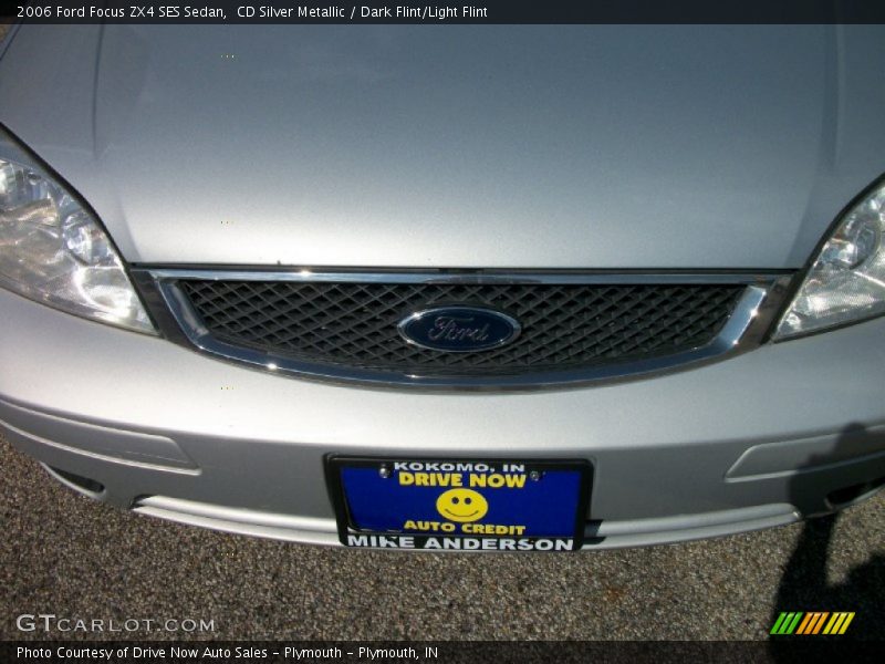 CD Silver Metallic / Dark Flint/Light Flint 2006 Ford Focus ZX4 SES Sedan