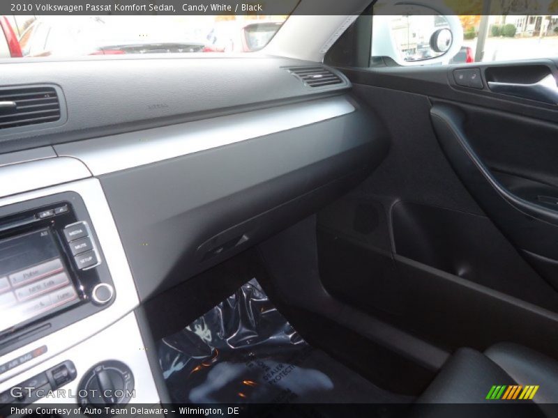 Candy White / Black 2010 Volkswagen Passat Komfort Sedan