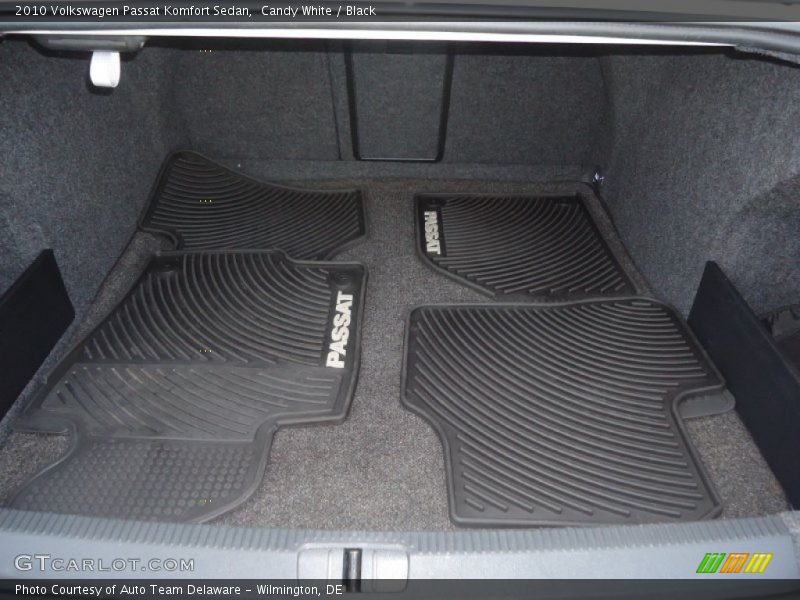 Candy White / Black 2010 Volkswagen Passat Komfort Sedan