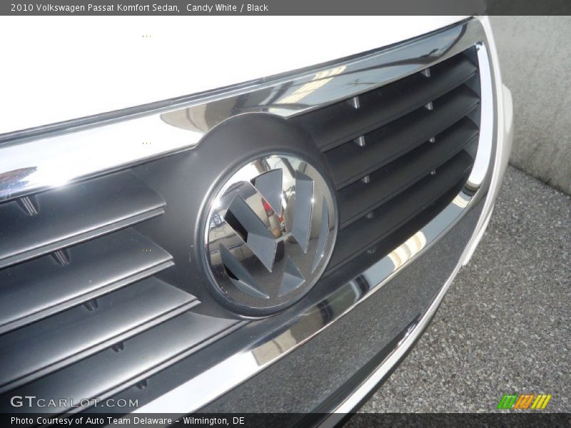 Candy White / Black 2010 Volkswagen Passat Komfort Sedan