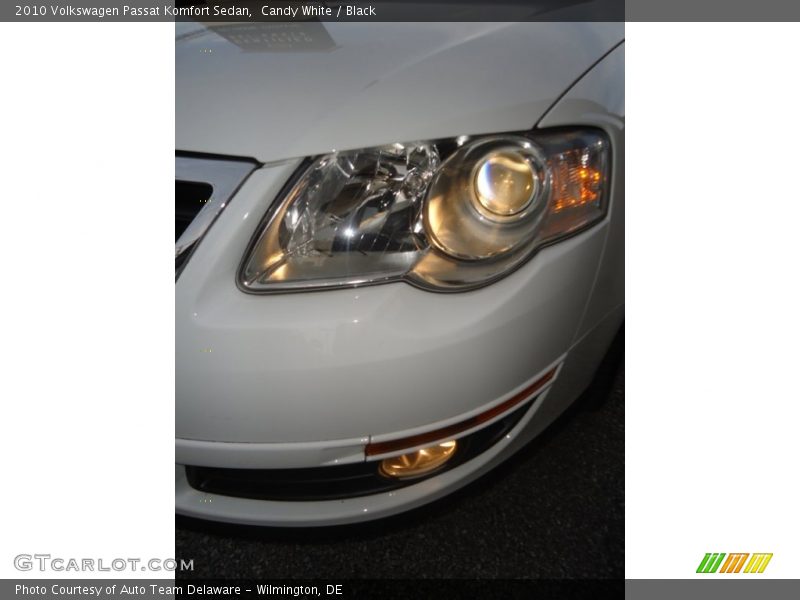 Candy White / Black 2010 Volkswagen Passat Komfort Sedan