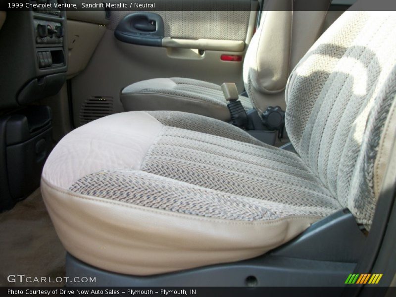 Sandrift Metallic / Neutral 1999 Chevrolet Venture
