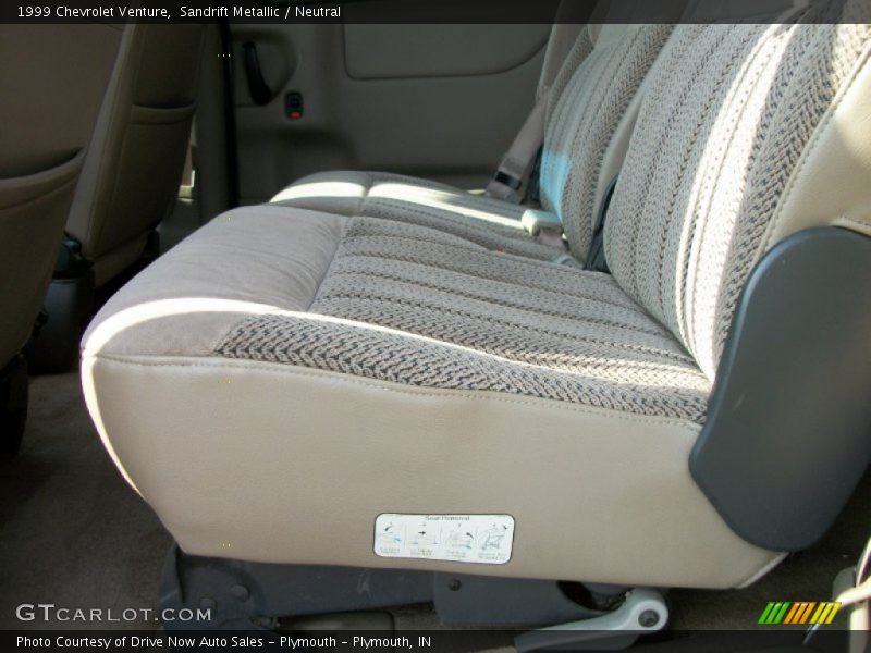 Sandrift Metallic / Neutral 1999 Chevrolet Venture