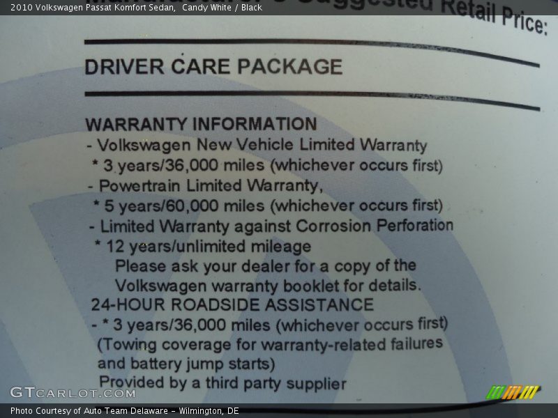 Candy White / Black 2010 Volkswagen Passat Komfort Sedan
