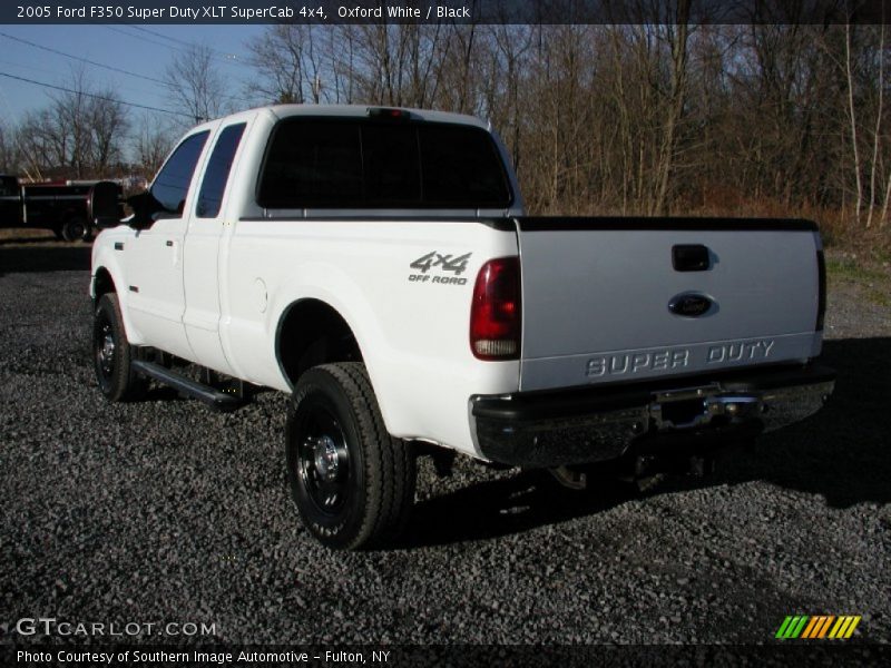 Oxford White / Black 2005 Ford F350 Super Duty XLT SuperCab 4x4