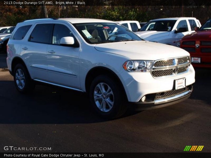 Bright White / Black 2013 Dodge Durango SXT AWD