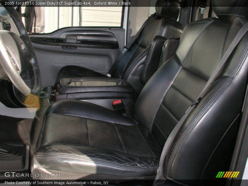 Oxford White / Black 2005 Ford F350 Super Duty XLT SuperCab 4x4