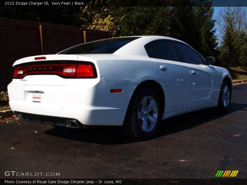 Ivory Pearl / Black 2013 Dodge Charger SE